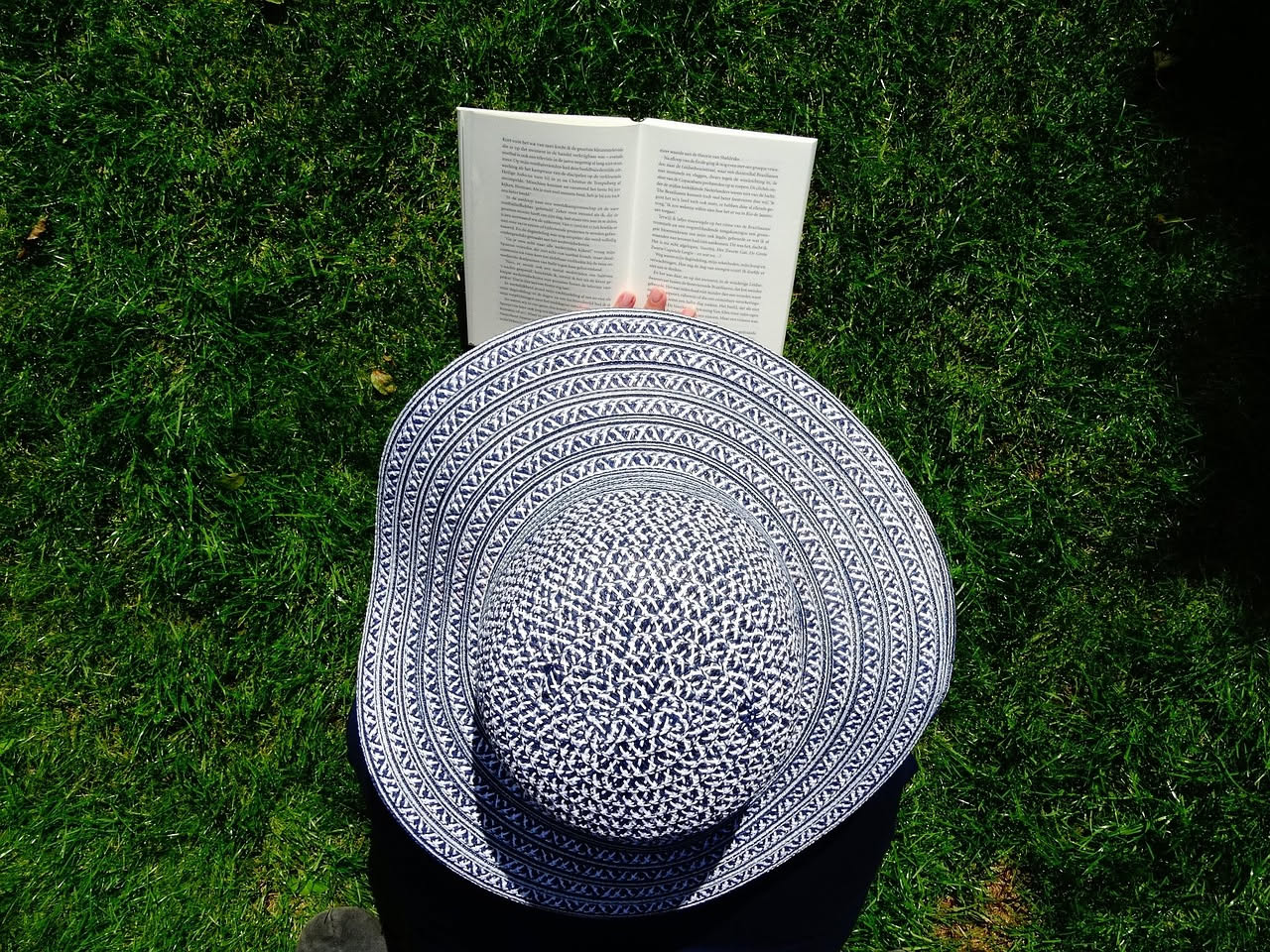 In montagna si leggono libri diversi da quelli del mare