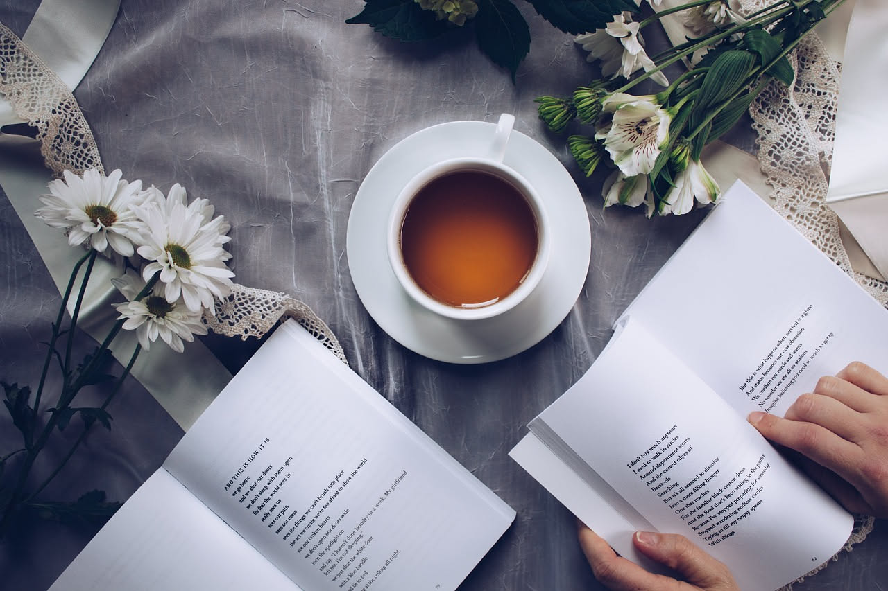 Perché rima e assonanza tengono insieme una poesia
